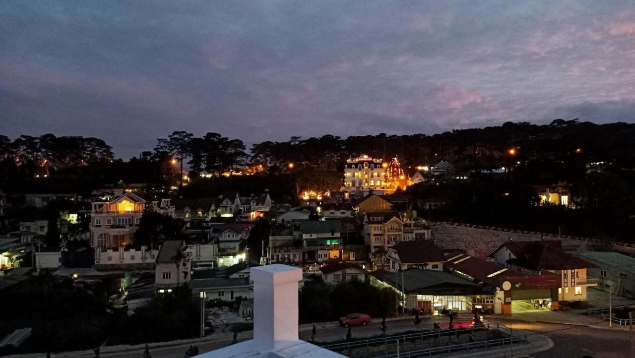 Crown Dalat Hotel Exterior photo